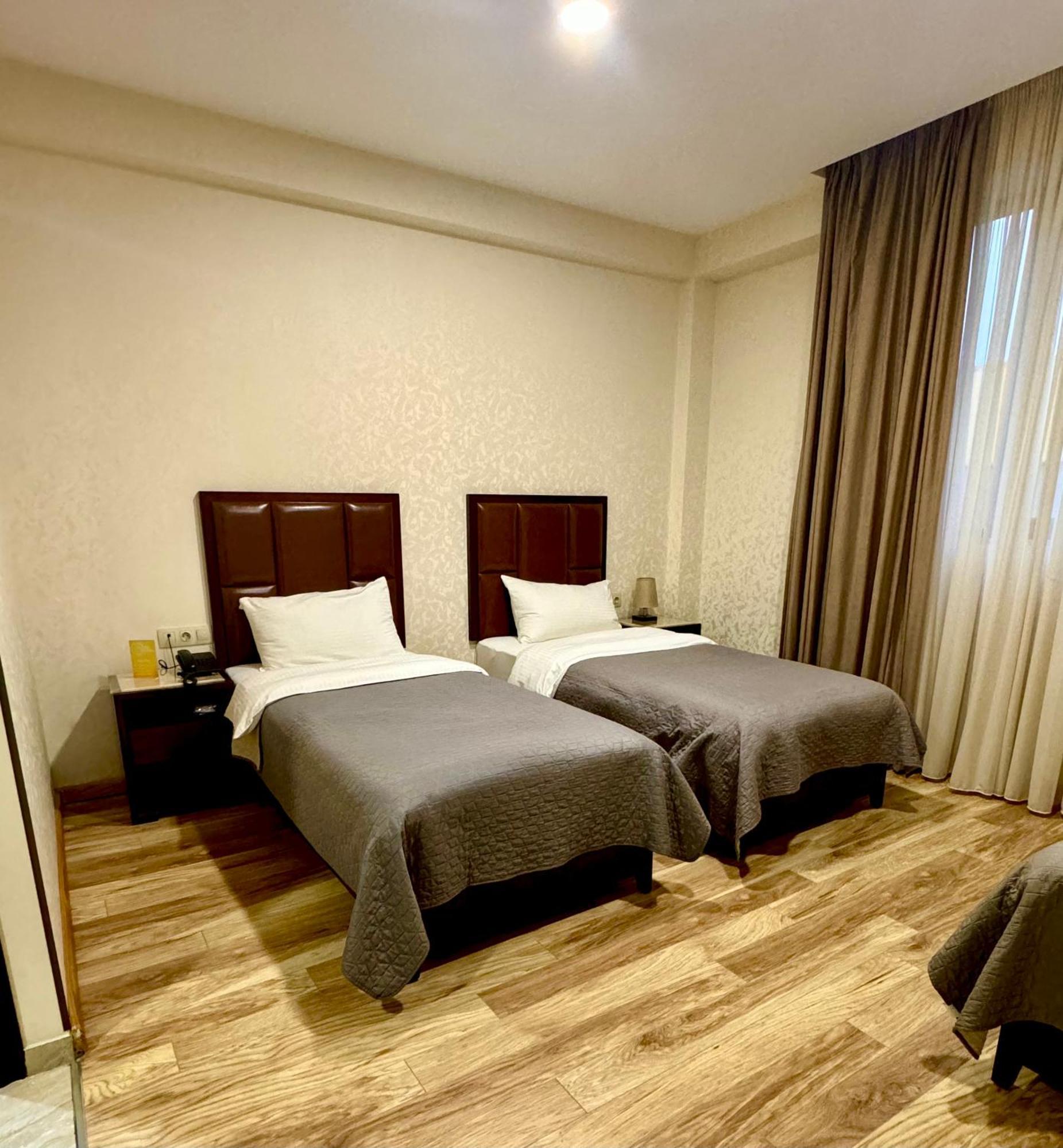 Aura Hotel Tbilisi Luaran gambar